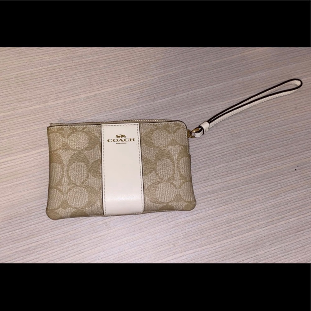 Coach|| wristlet wallet